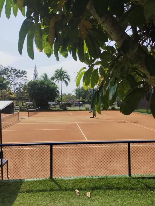 Condominio Wembley Tenis, Praia Das Toninhas, Ubatuba-Sp Экстерьер фото
